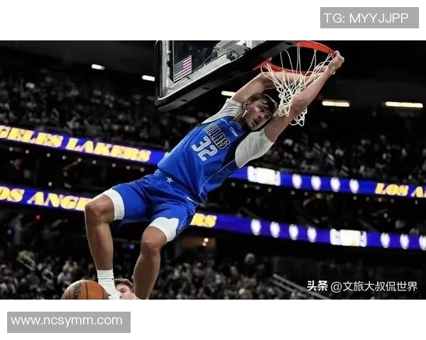 活塞半场强势领跑,杜伦高效拿下8分 活塞半场强势领跑,杜伦高效拿下8分