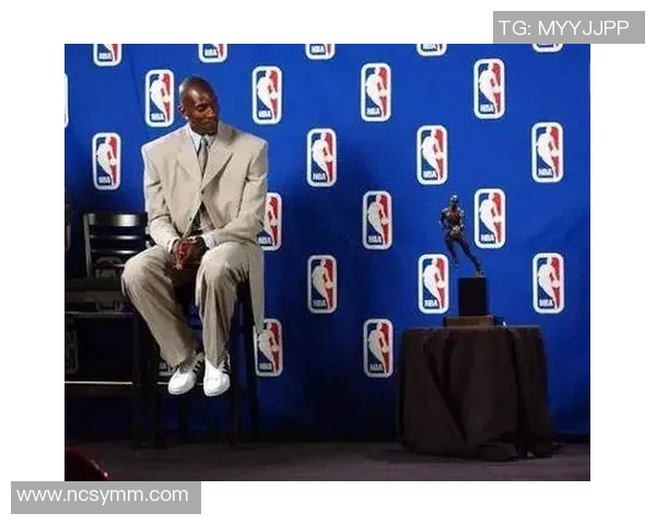 库班回忆：诺维茨基对战加内特场均近30+20 小牛横扫森林狼