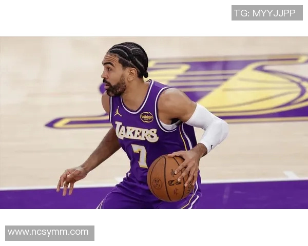 里弗斯伤停，湖人后卫线告急！3年3300万，佩林卡看走眼了