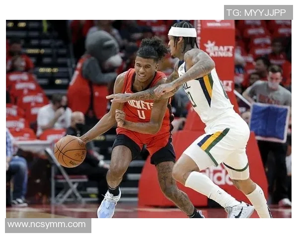 伊戈达罗：杰伦·格林挡拆后出手非常快 他给我传了几个漂亮的球