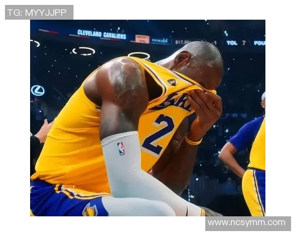 刚刚！詹姆斯哭了！泪洒赛场！湖人狂输骑士30分...